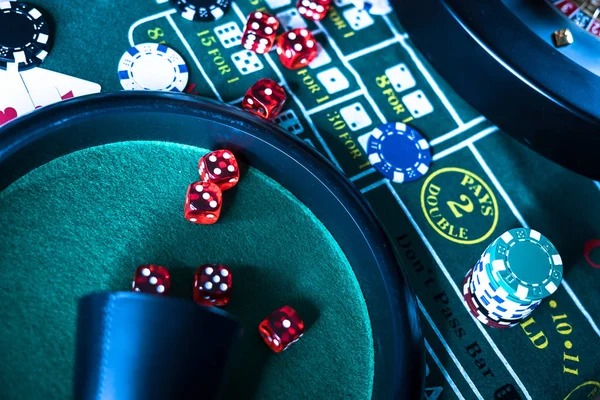 liga8et login platform interface showing live-dealer tables and sportsbook